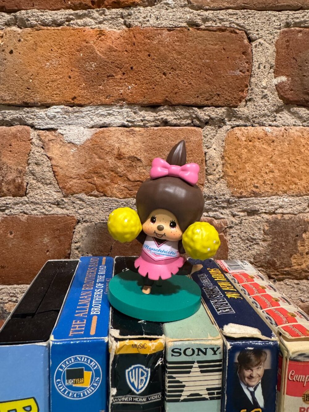 MONCHHICHI CHEERLEADING FIGURINE